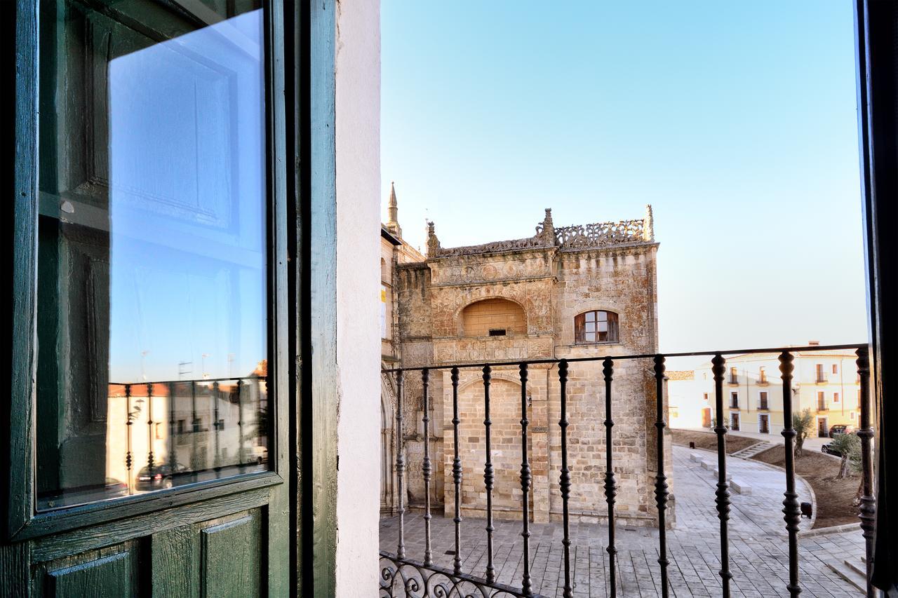 Hotel Ahc Palacio Coria Luaran gambar